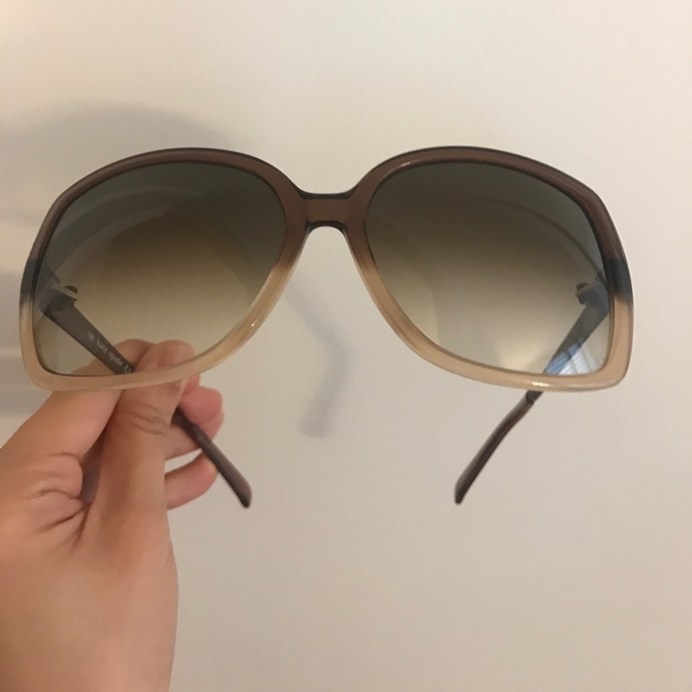 Kate Spade sunglasses ❤️ Brand New. Never worn.