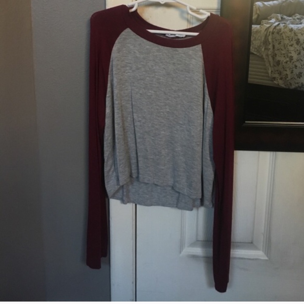 Tillys slightly cropped shirt