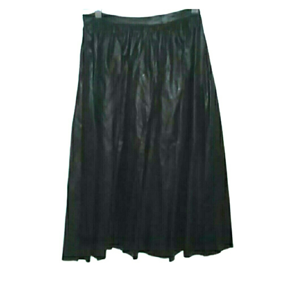 NEVER WORN lucca couture black vegan leather skirt