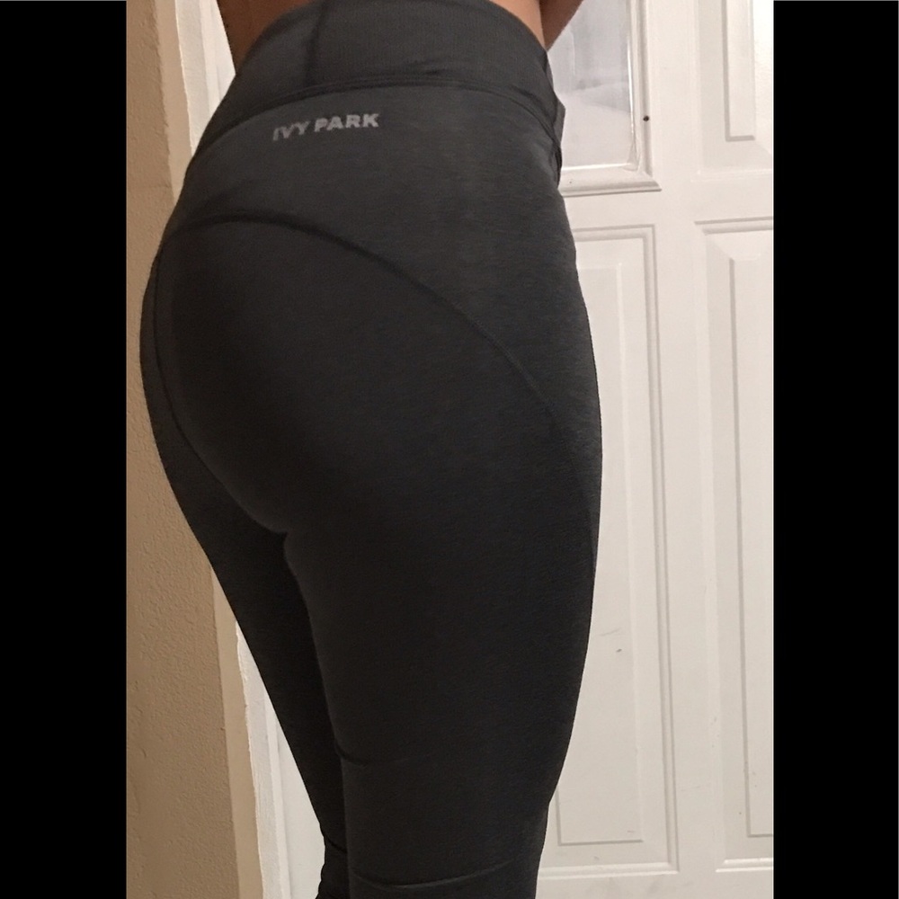 IVY PARK ORIGINAL LEGGINGS-W/ TAG NEVER WORN