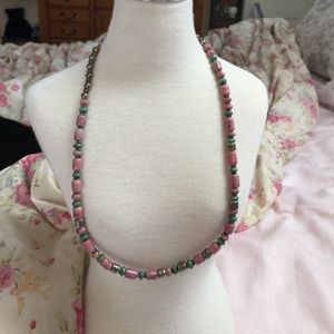 Approx 19" beautiful silver and bead necklace!