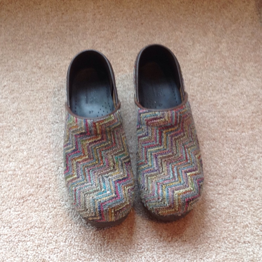 Sanita clogs