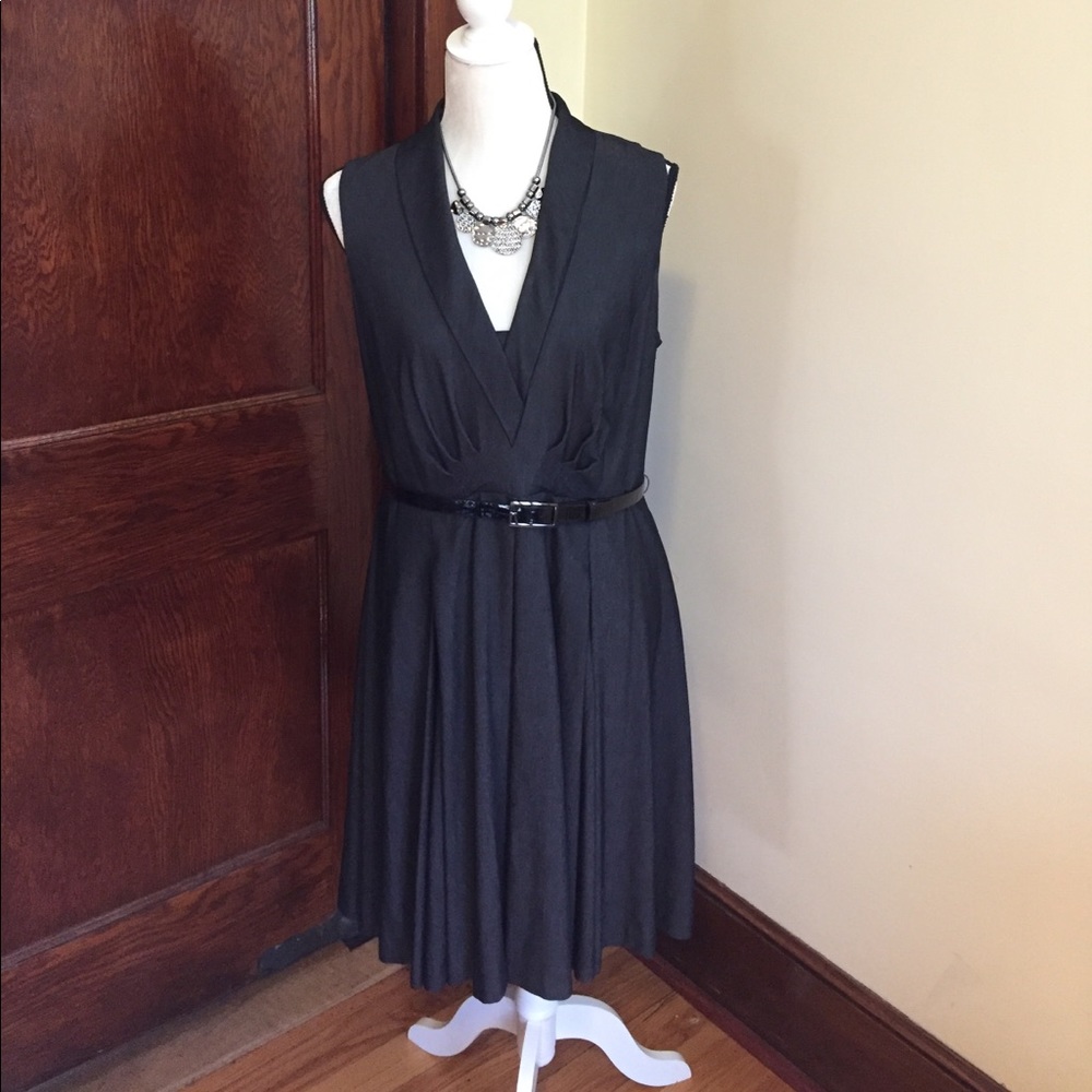 Anne Klein size 12 dark gray sleeveless dress