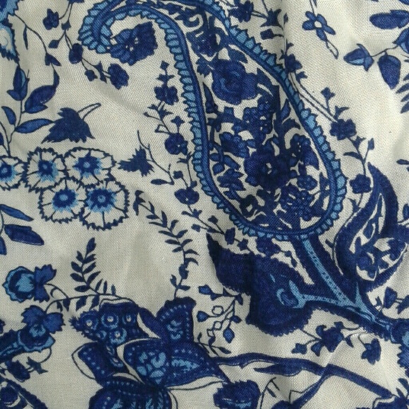 BOHO BLUES FLORAL COLD SHOULDER TOP - Picture 3 of 4