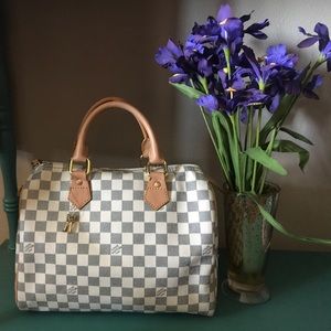 White and gray checkered handbag
