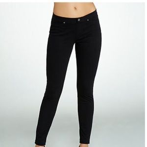 Black Hue Leggings