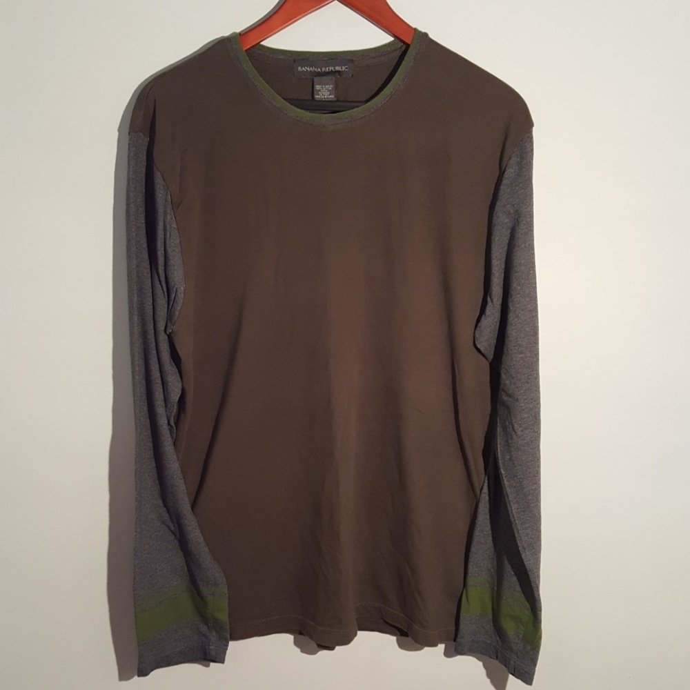Banana Republic long sleeve t-shirt