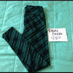 LuLaRoe NWOT OS Leggings