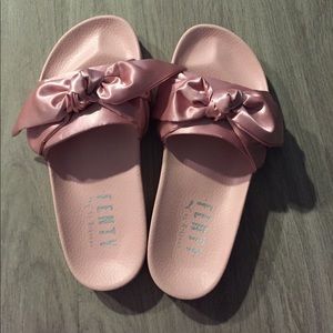 New Authentic Rihanna Fenty Puma Slides