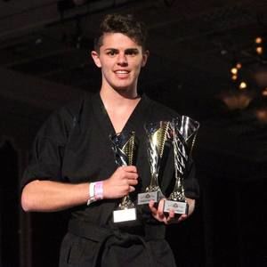 Meet your Posher, Alejandro