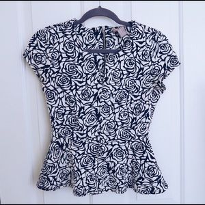 FOREVER 21 Floral Patterned Shirt