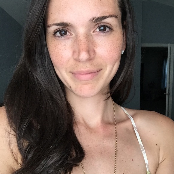 Meet your Posher, Caro - Picture 2 of 2