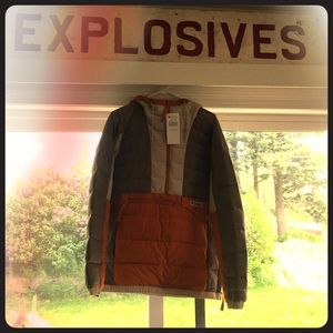 BRAND NEW WITH TAGS men's small Columbia anorak