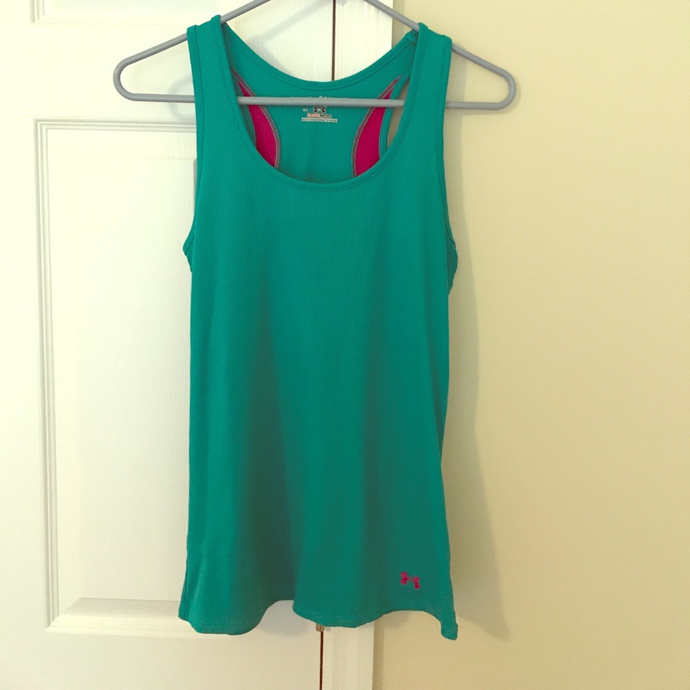 Under armour tank top! 💙