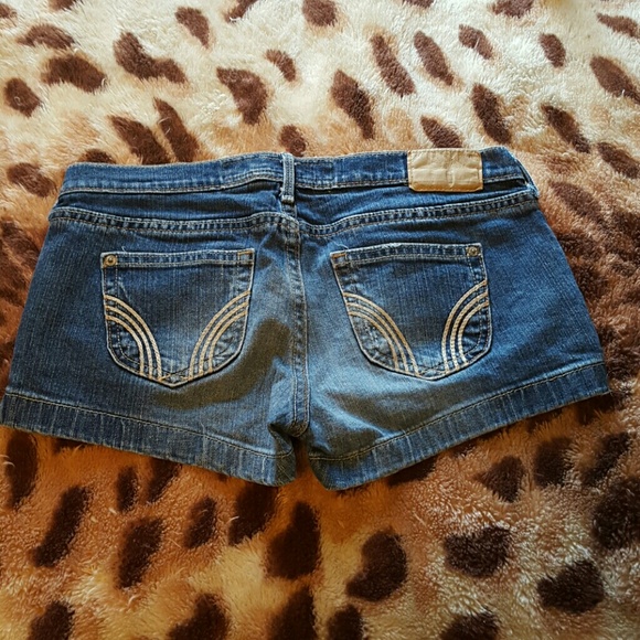 Hollister Shorts - Picture 2 of 2