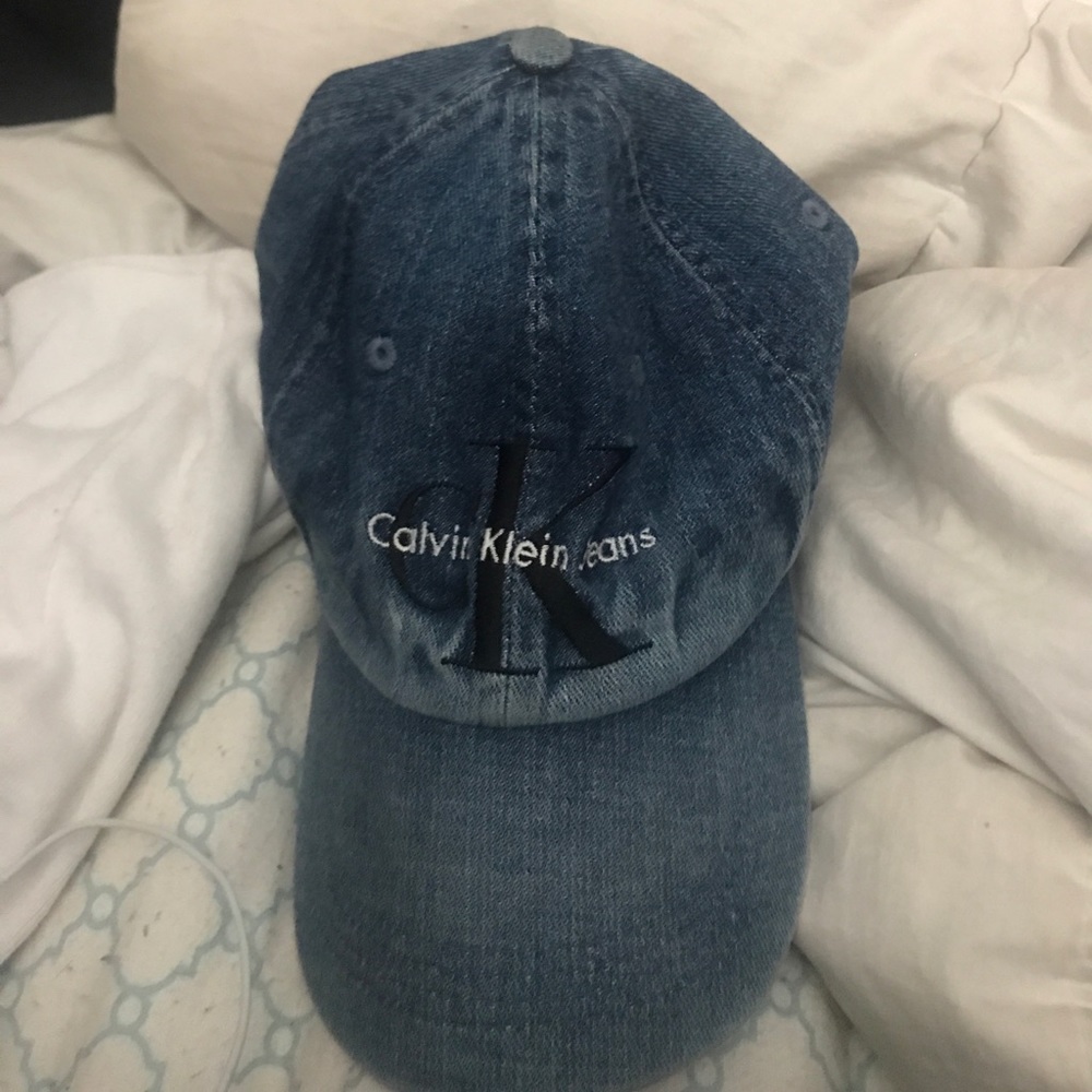 Calvin Klein hat