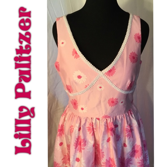 Lilly Pulitzer Dresses & Skirts - TAKE 30% OFF ....Parade Pink Bouquet Toss