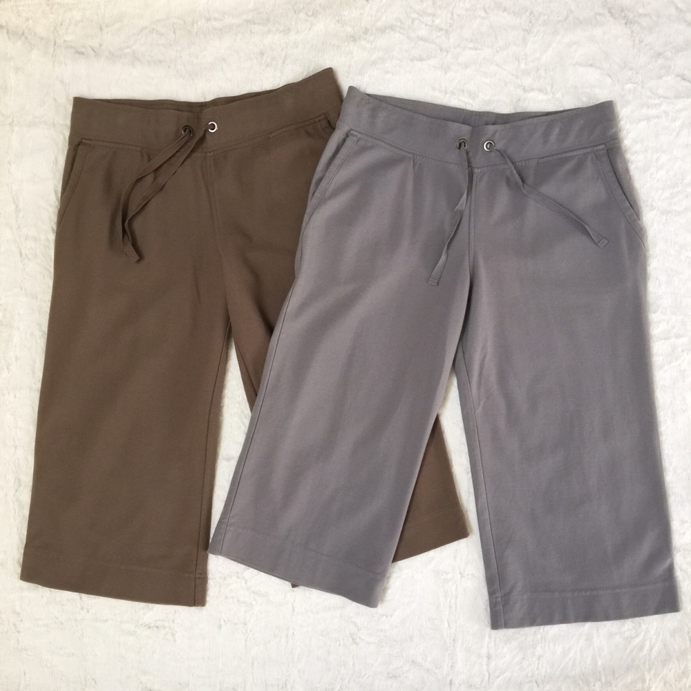NWOT Bundle of 2 Capris . Size S