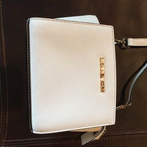 Michael Kors Mini Selma in White