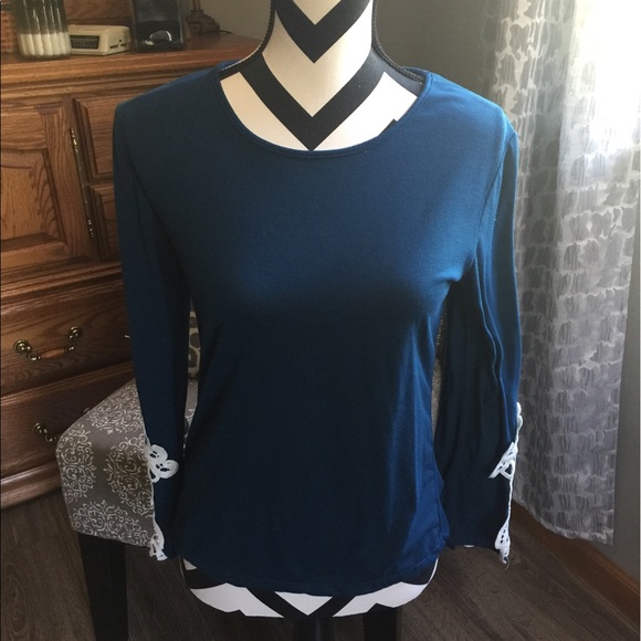 Boutique Tops - Cute Long Sleeve Top Tee