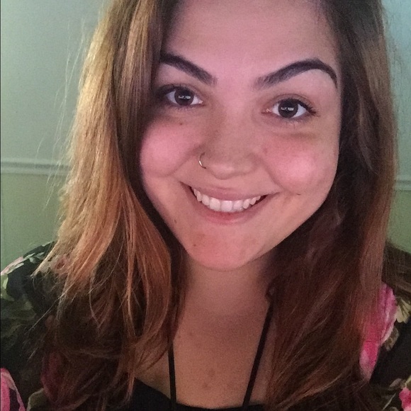 Meet your Posher, Sara - Picture 6 of 8