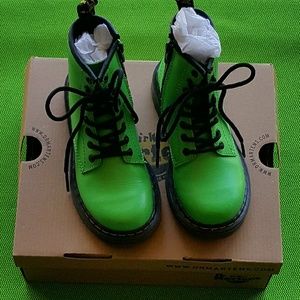 🌺2X HP!🌺  Dr. Martens Delaney Boots Sz. Youth 12
