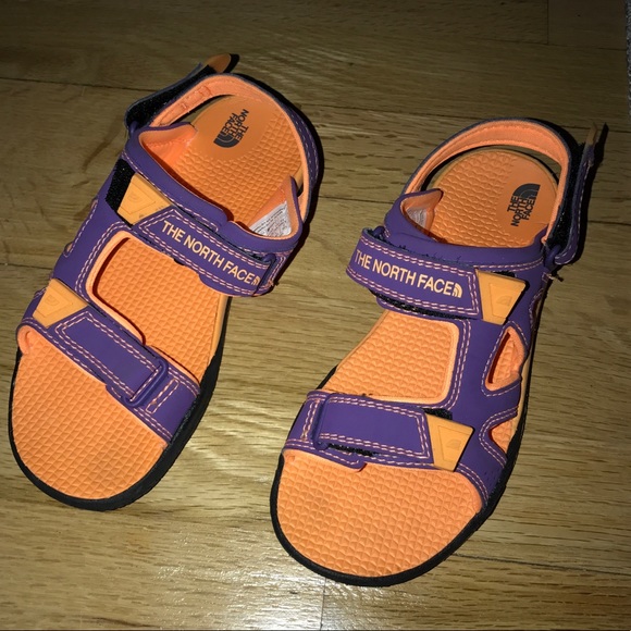North Face KIDS Sandals - Picture 1 of 3