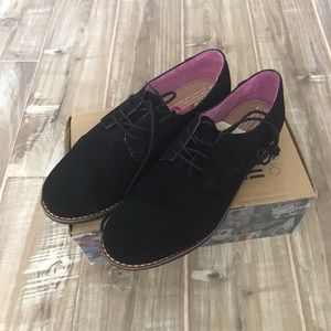 Toms | Black Suede Brogues