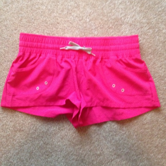 Patagonia Pants - NWT Patagonia Women's Santa Ana boardies