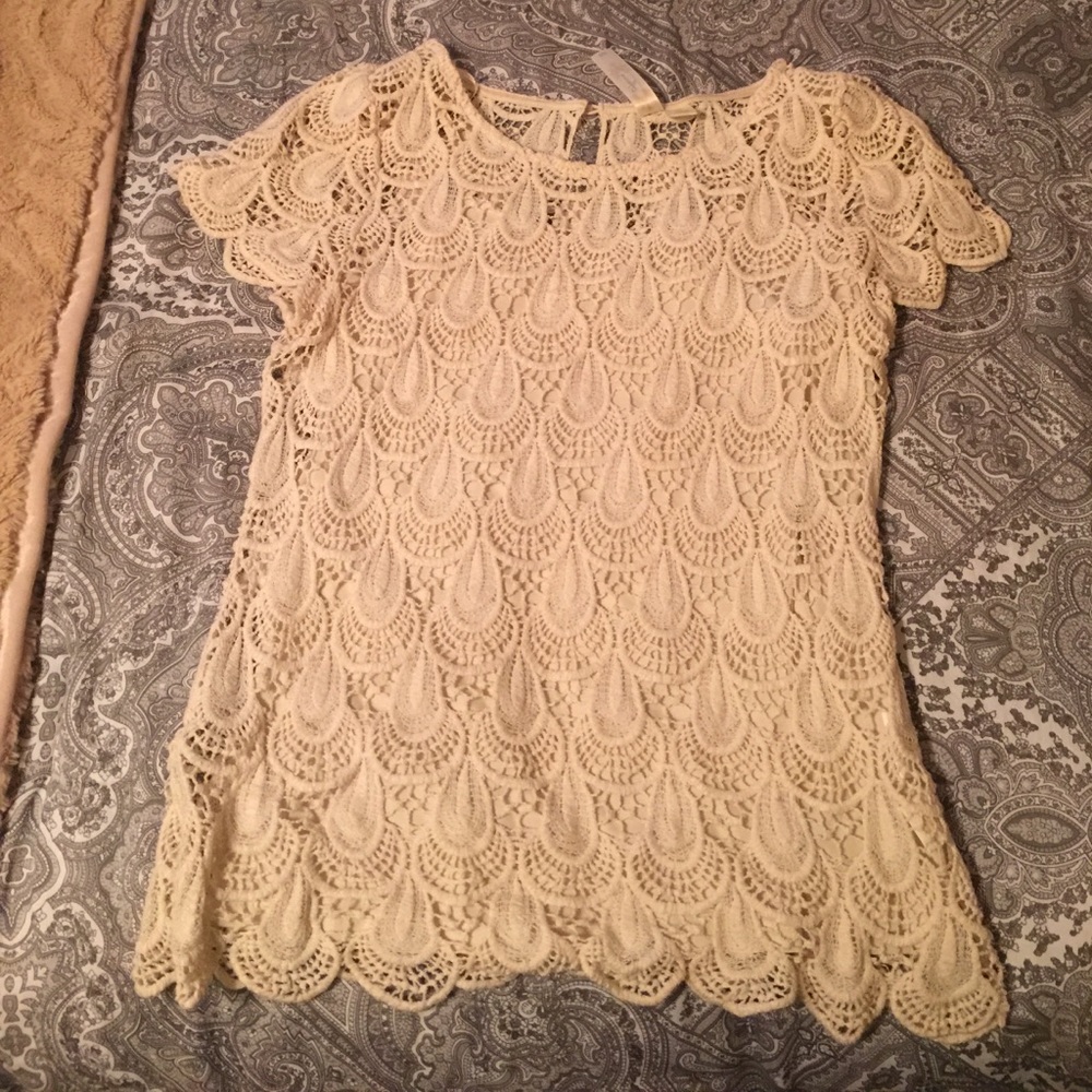 Lace creme shirt