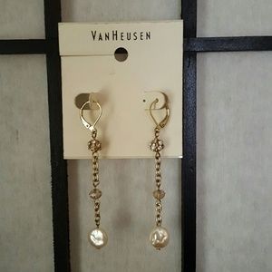 BRAND NEW Van Hessen earrings