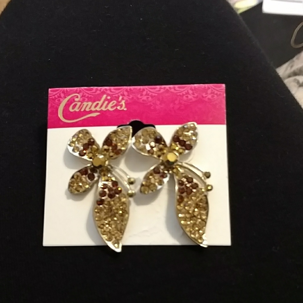 Candie's flower earrings