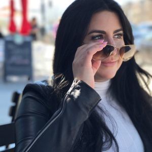 Meet your Posher, Jackie