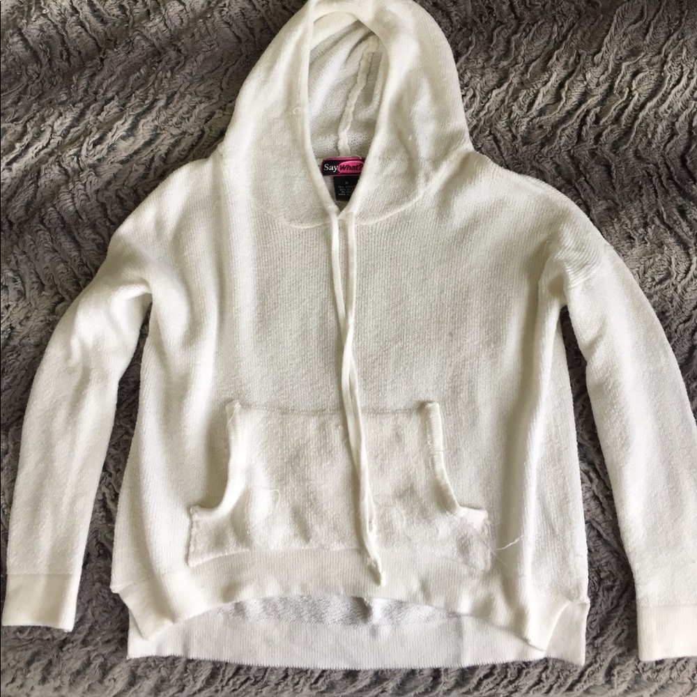 White hooded longsleeve
