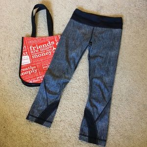 NWOT Lululemon Inspire Crops