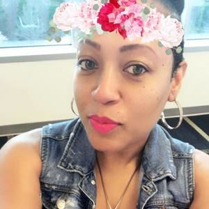 Meet your Posher, Tee