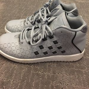 Jordan shadow illusion