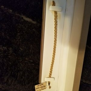 10kt gold double heart bracelet.
