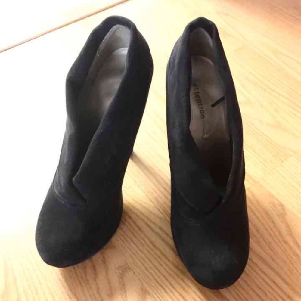 Black bootie heels