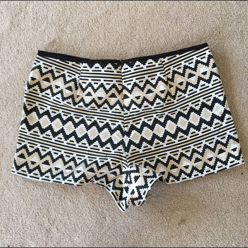 Aztec Shorts - Picture 2 of 2