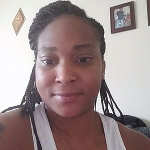 Meet your Posher, Ebony