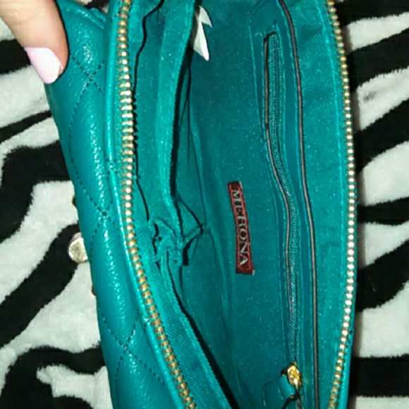 Chic turquoise quilted crossbosy bag - Picture 3 of 3
