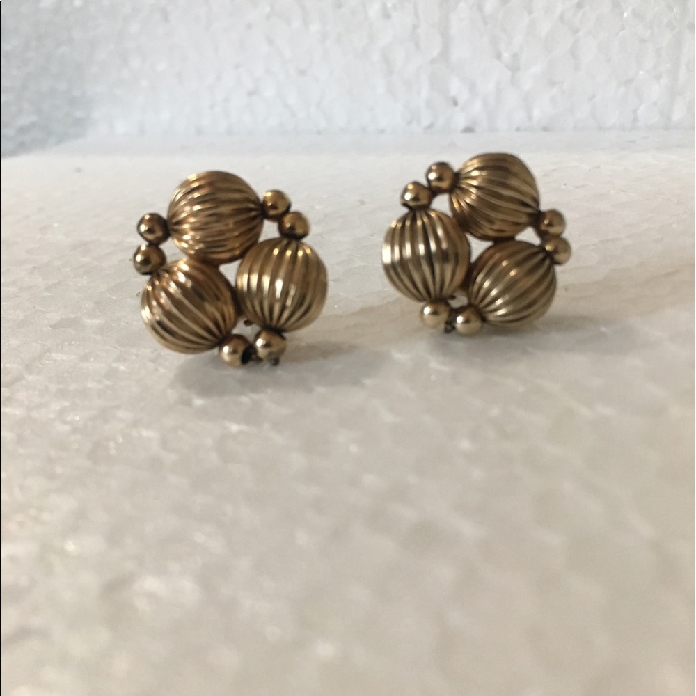 Vintage Clip On earrings