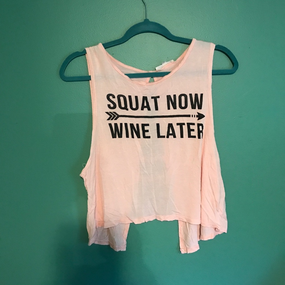 Cute sporty top!