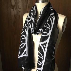 Vera Bradley Concerto Soft Fringe Scarf