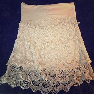 Cream Lace Skirt Size Med