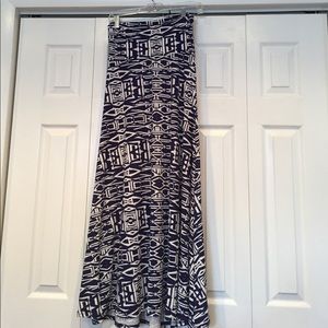 XS Navy and White LuLaRoe Maxi