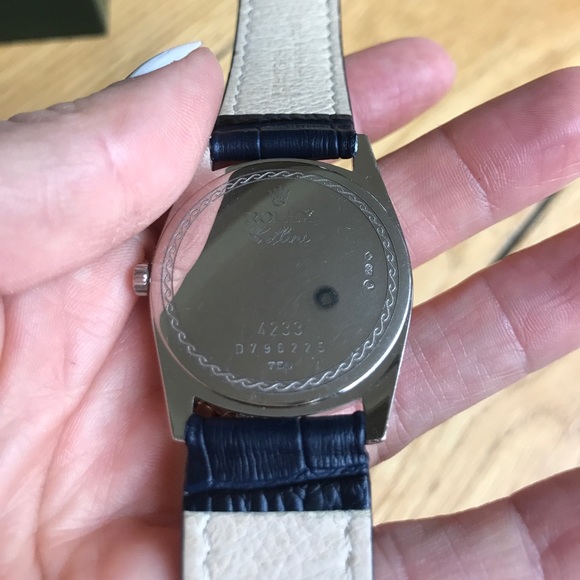 100% Authentic Rolex Cellini Watch - Picture 4 of 8