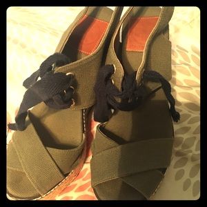 Tory Burch Espadrilles. Super Cute!!