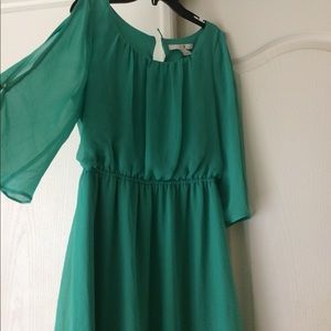 EUC TWENTY-ONE GREEN COLD SHOULDER SZ MED DRESS
